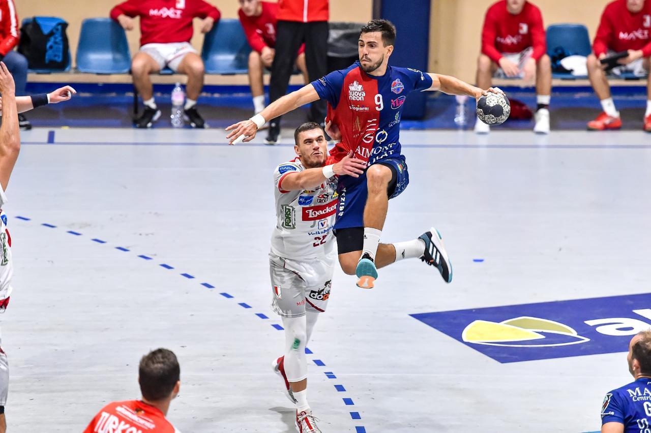 <strong>Rodolfo De Oliveira</strong>