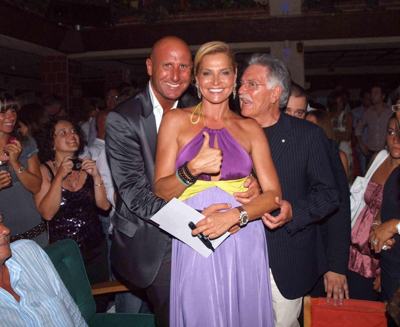 
	Franco Capecchi (a destra) con Simona Ventura e David Pratelli

