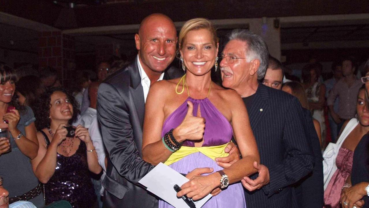 Franco Capecchi (a destra) con Simona Ventura e David Pratelli