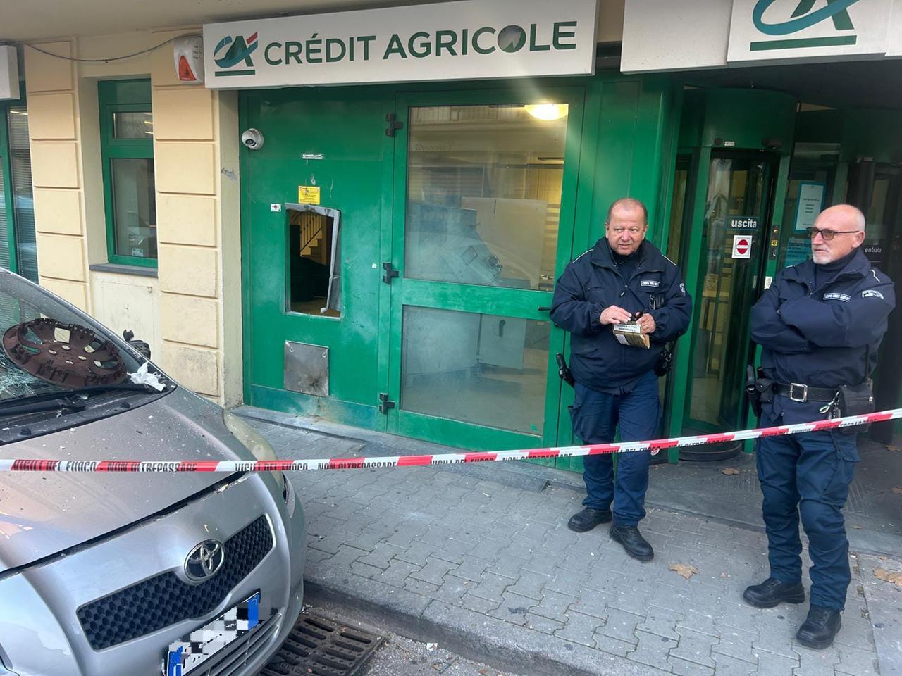
	Il bancomat fatto saltare dai ladri


