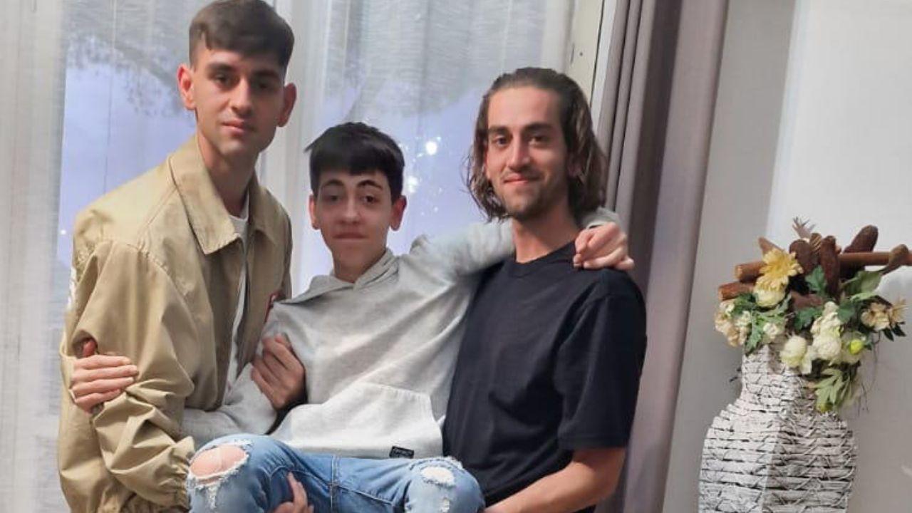 Dennis Benincasa con i fratelli Michael e Eros