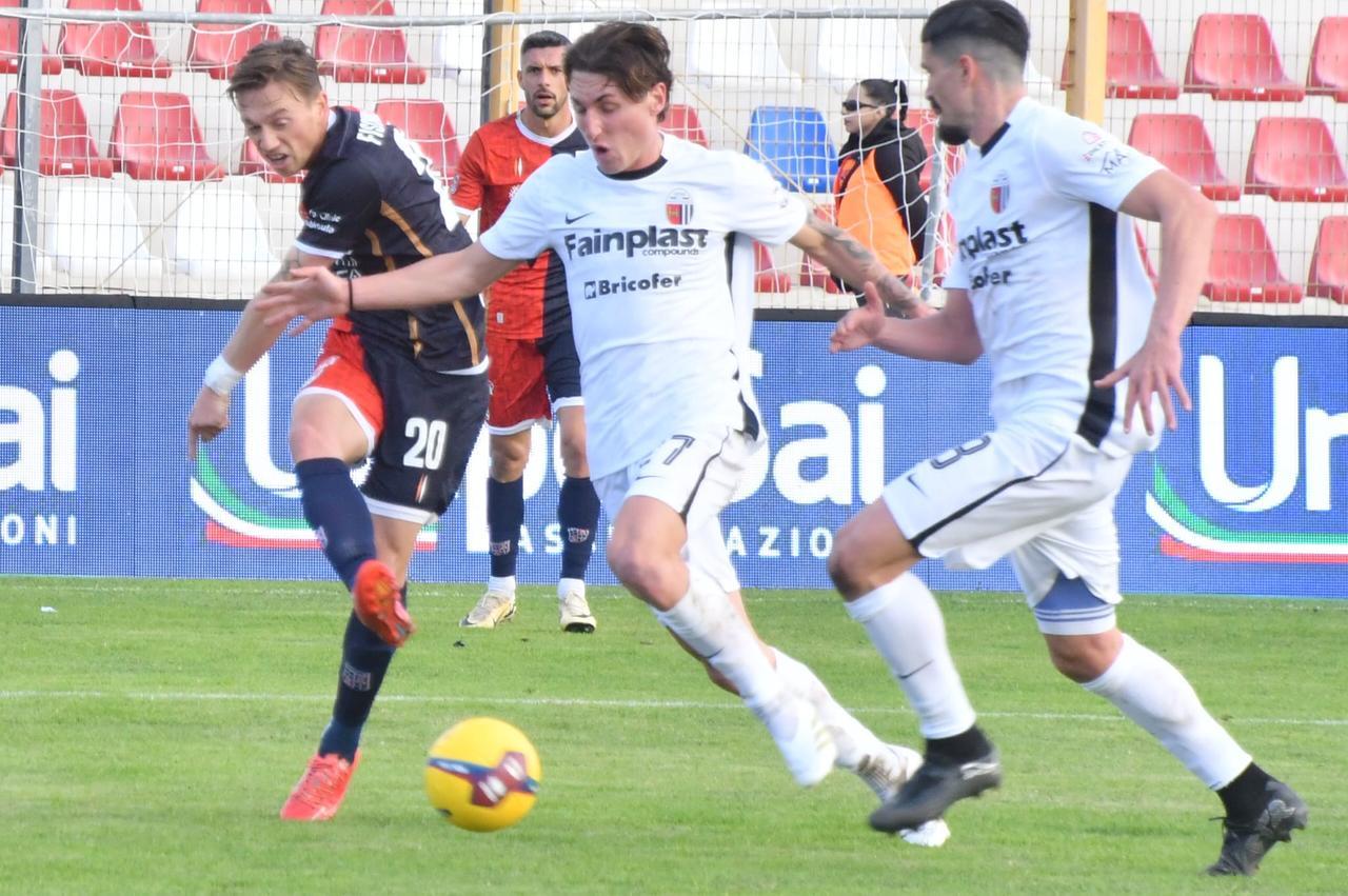 
	Torres Ascoli<em> (foto Mauro Chessa)</em>

