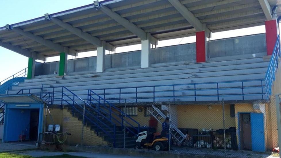 La tribuna del campo di Bientina