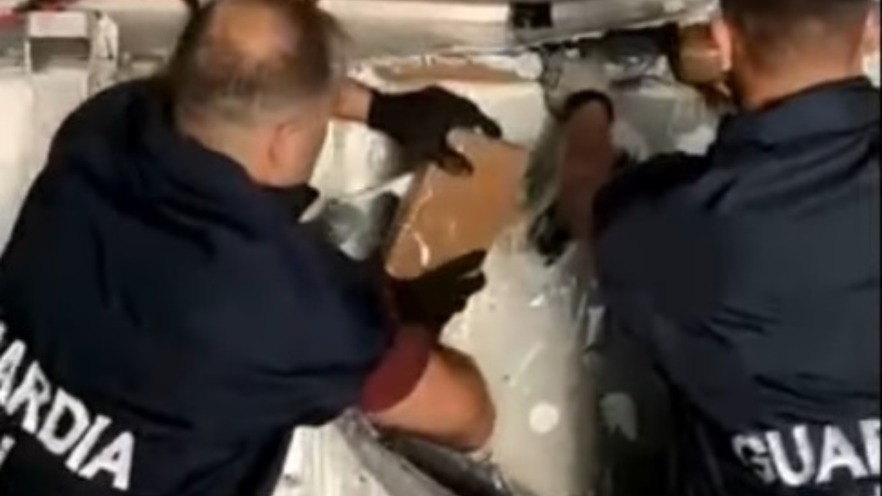 Un recente sequestro di cocaina in porto a Livorno