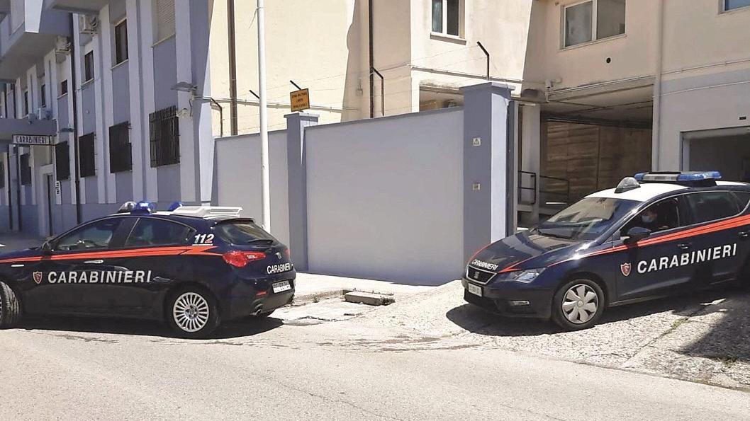 Esce per una passeggiata: trovato morto in campagna