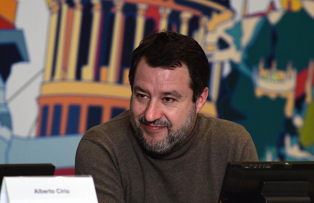 Salvini è iper presente sulla rotaia digitale non su quella ferroviaria