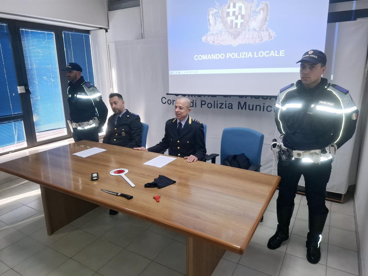 
	La conferenza stampa della Polizia Locale di Sassari (foto Ivan Nuvoli)

