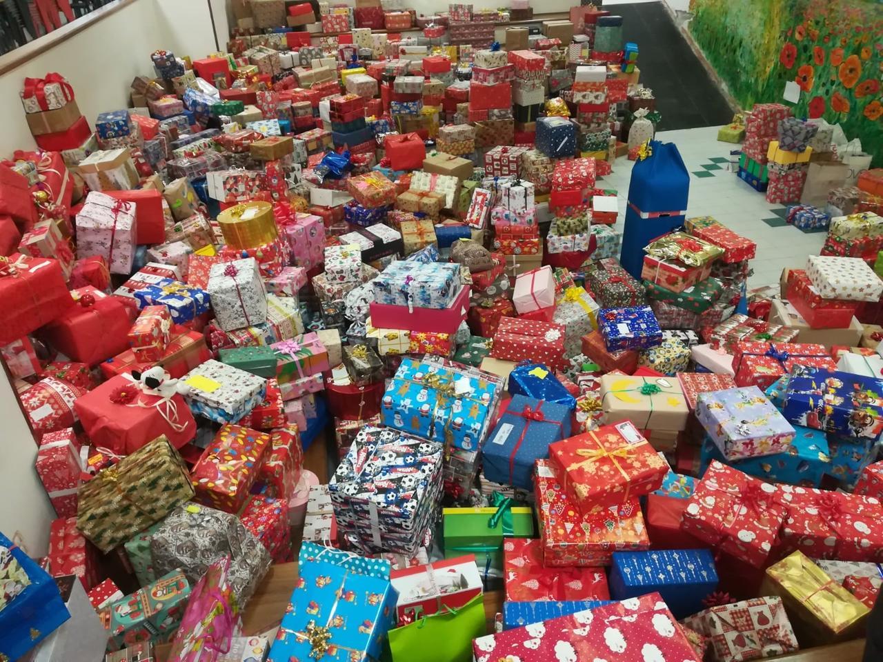 Sassari, le Scatole di Natale accendono la generosità: come partecipare