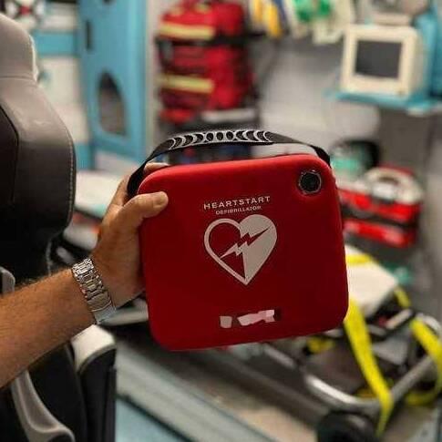 Rubiera, defibrillatore scarico: la partita di pallamano inizia in ritardo