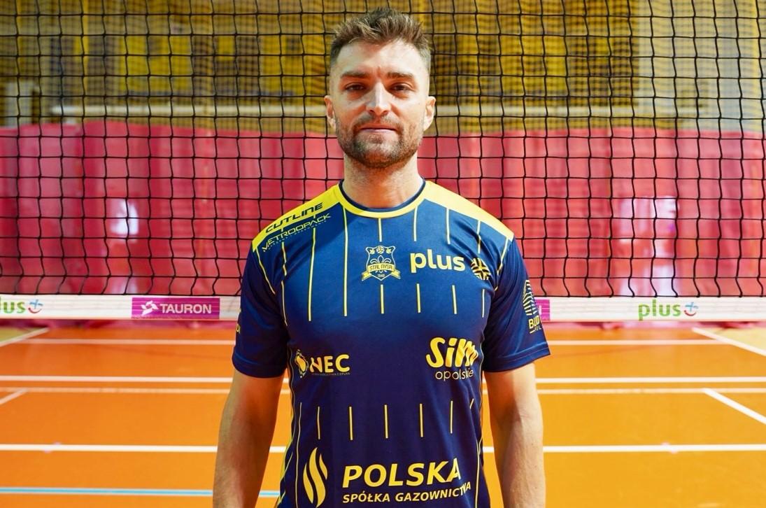 
	Francesco Petrella con la maglia del Psg Stal Nysa

