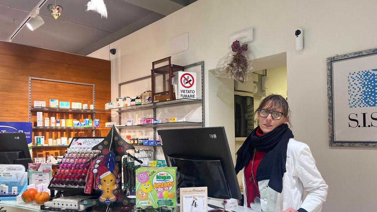 Novellara, la rapina a mano armata in farmacia va a vuoto: arrestati i banditi