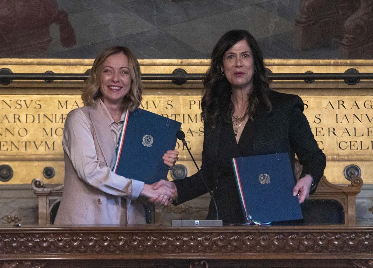 La premier Giorgia Meloni e la presidente della Regione Alessandra Todde