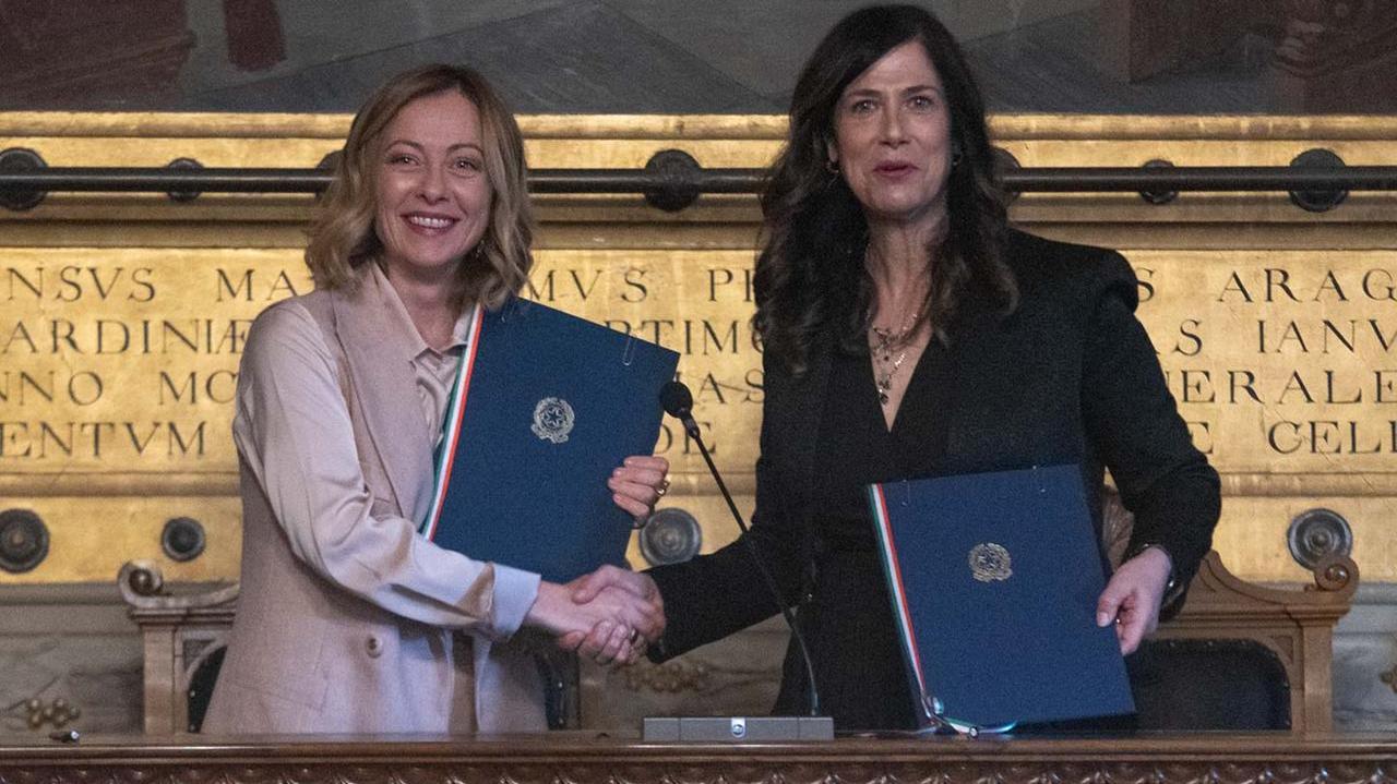 La premier Giorgia Meloni e la presidente della Regione Alessandra Todde