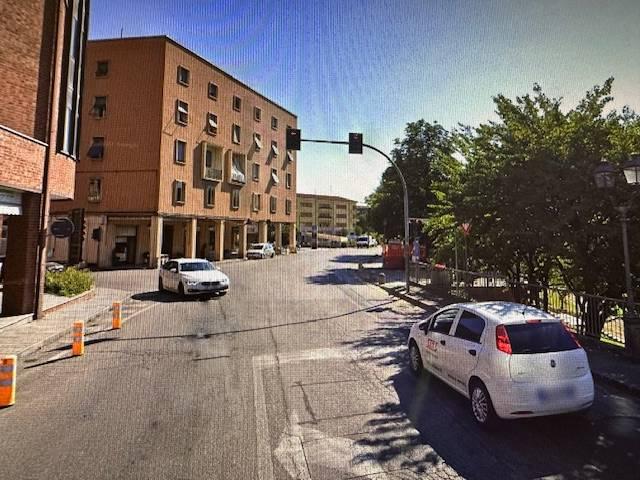 
	Il semaforo all'incrocio tra via Tavoni e via Pellegrini a Vignola

