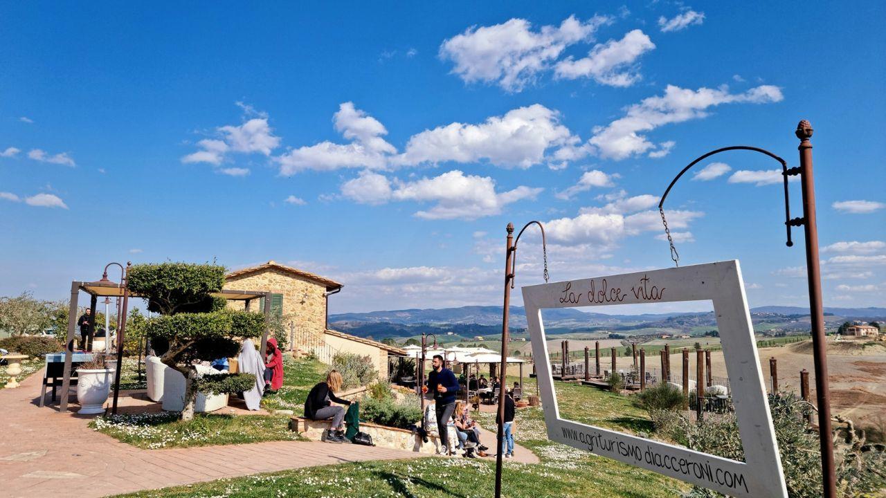 Diacceroni agriturismo tra le colline di Peccioli e Volterra (da Facebook)