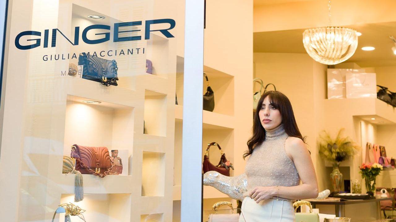 
	Giulia Maccianti all&rsquo;interno del suo negozio appena aperto in corso Matteotti

