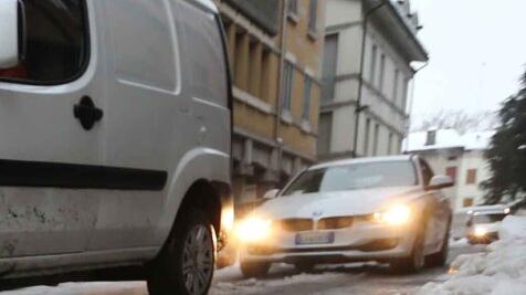 Reggio Emilia, al via il piano emergenza neve «Attenzione alle strade ghiacciate»
