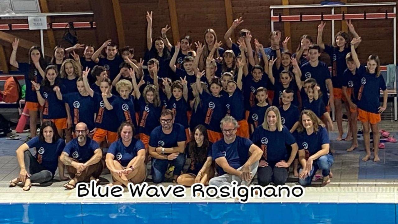 Il gruppo di atleti e staff