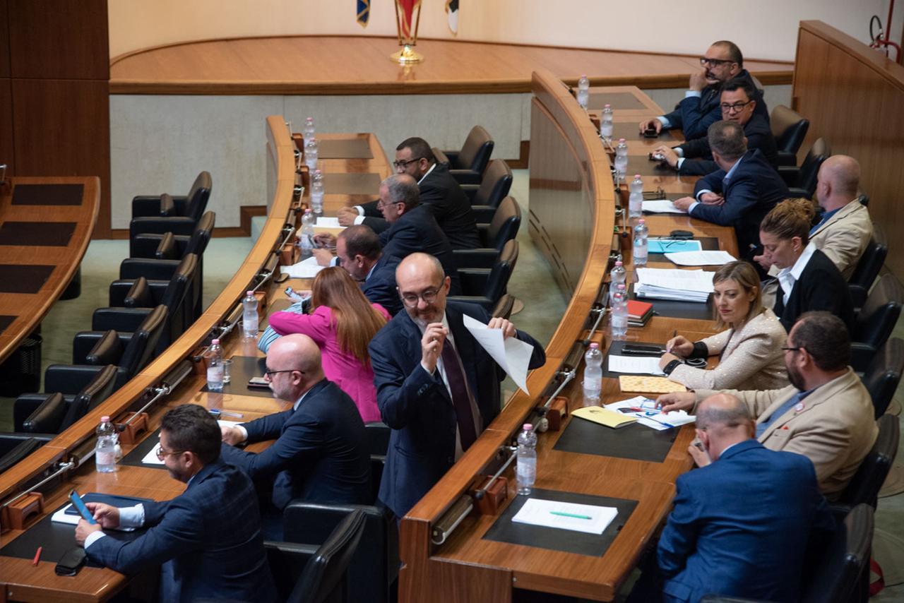 Sanità, mozione di sfiducia all’assessore “romano” Armando Bartolazzi: la presenta Fratelli d’Italia