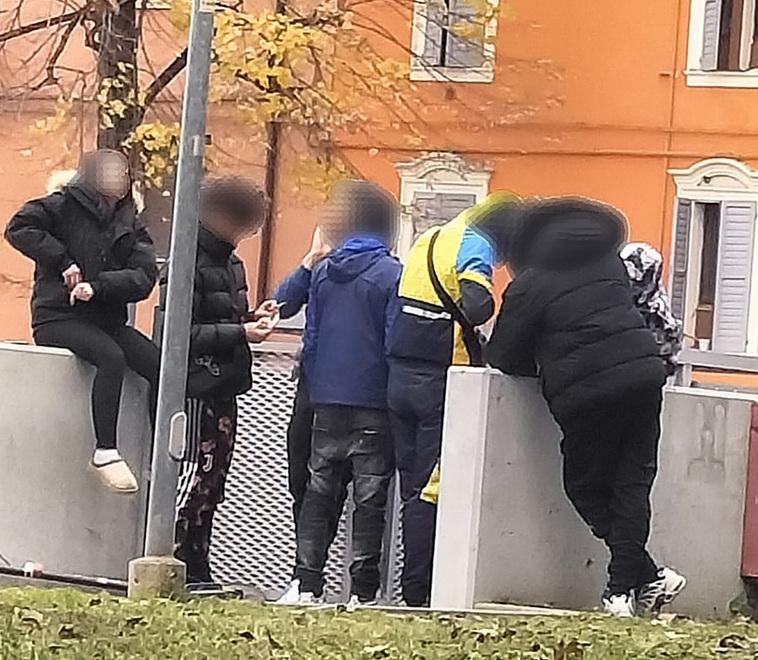 Modena, più sicurezza per gli studenti: raccolte 8mila firme dalle famiglie