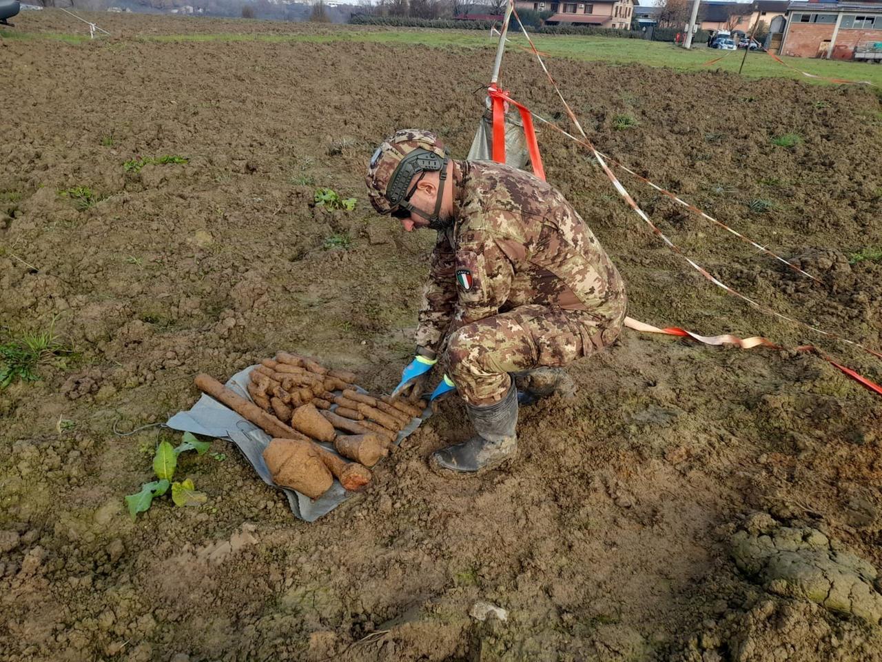 Reggio Emilia, ordigni bellici in via Gastione: arriva l’esercito