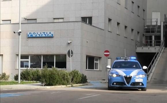 Sassari, quattro persone arrestate dagli agenti della Divisione anticrimine della polizia