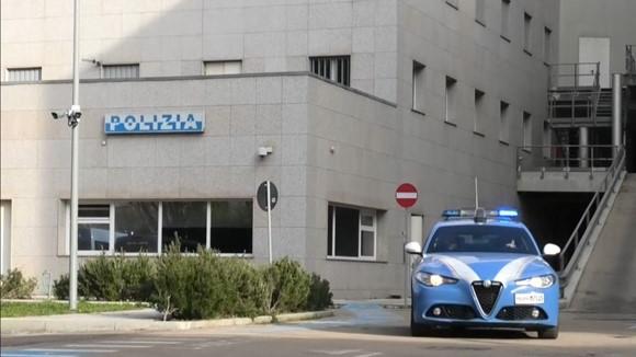 Sassari, quattro persone arrestate dagli agenti della Divisione anticrimine della polizia