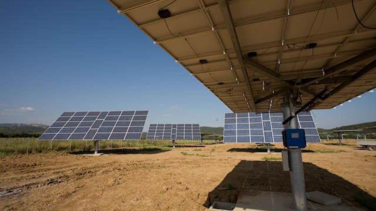 Un impianto fotovoltaico (foto d’archivio)