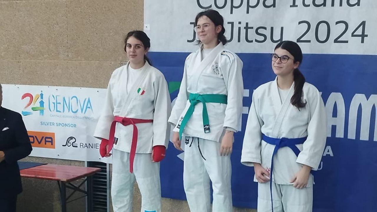 Nella foto, da destra, al secondo posto, Gaia Cupidi