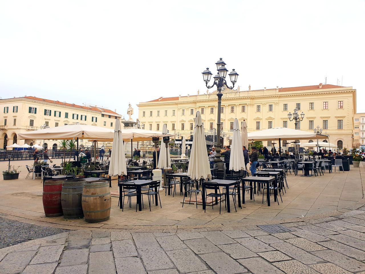 Dehors e tavolini, approvato il nuovo regolamento: più metri quadri a Sassari