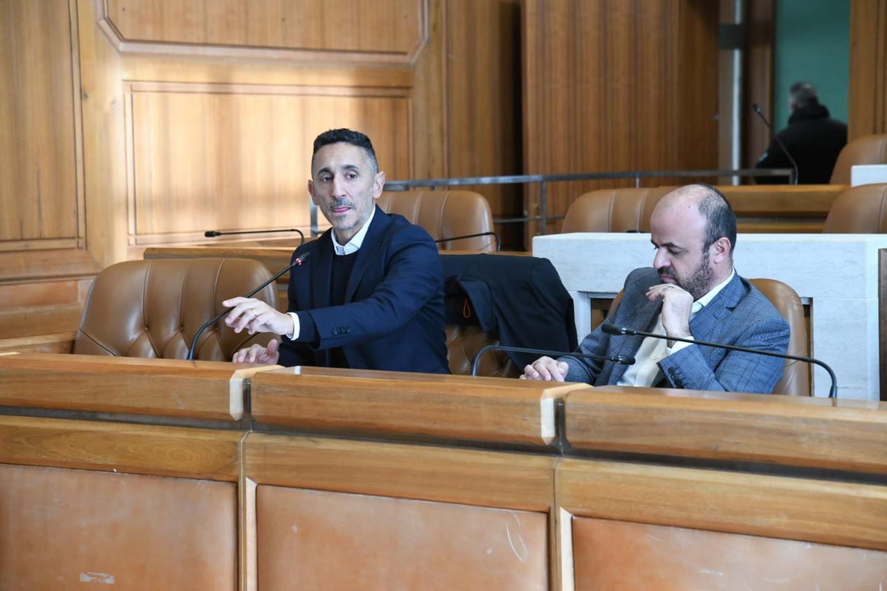 
	L'assessore regionale Piu con l'amministratore della Provincia di Nuoro Ciccolini (foto di Massimo Locci)

