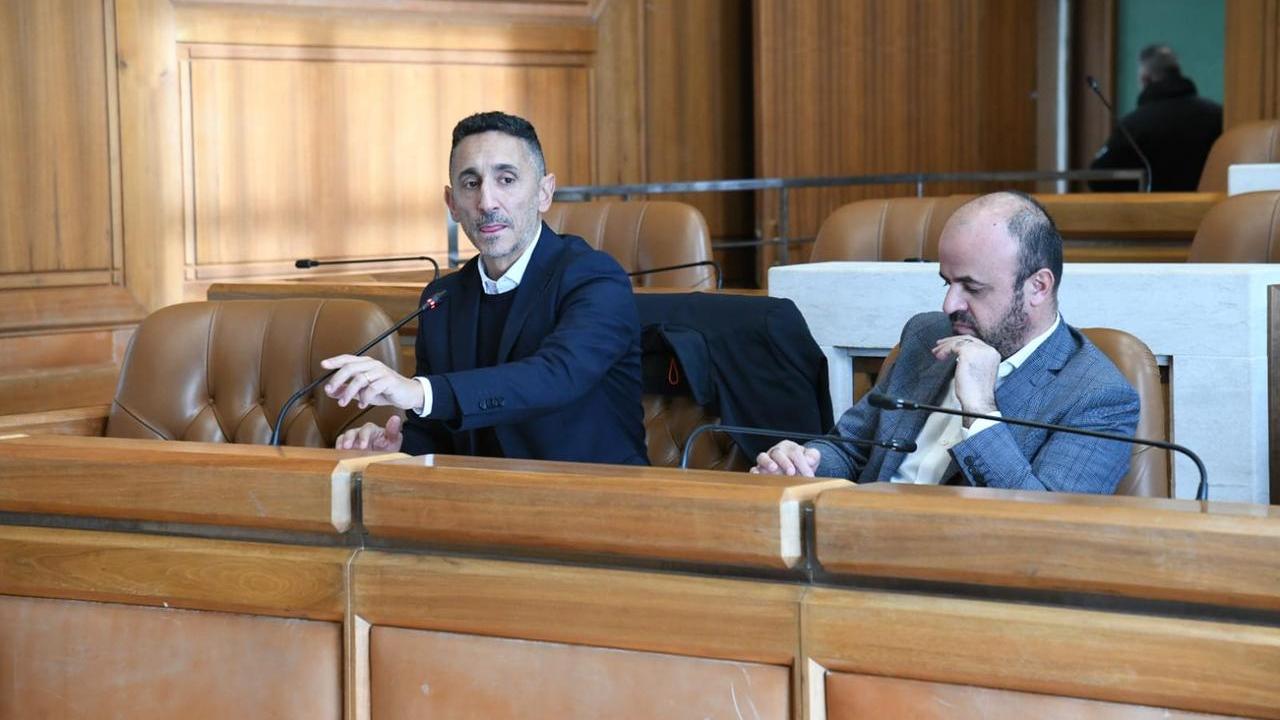 L'assessore regionale Piu con l'amministratore della Provincia di Nuoro Ciccolini (foto di Massimo Locci)