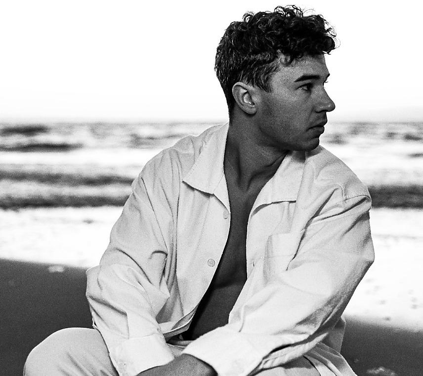 Bondeno-Milano andata e ritorno: Profondo Blu, il primo album di letteredistrada fuori ora