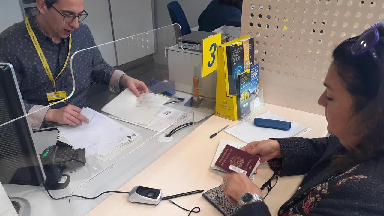 Il servizio passaporti in posta