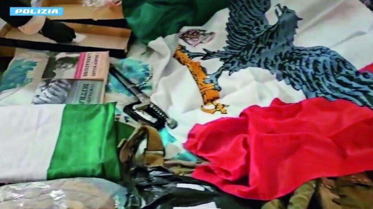 Parte del materiale sequestrato