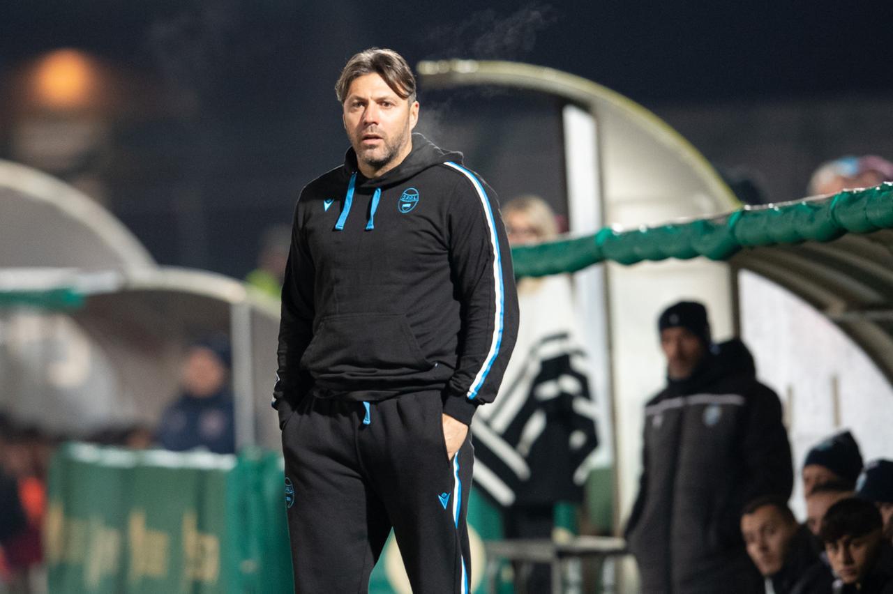 Dossena prima di Spal-Vis Pesaro vede i fantasmi di Pontedera: «Siamo stati indegni»