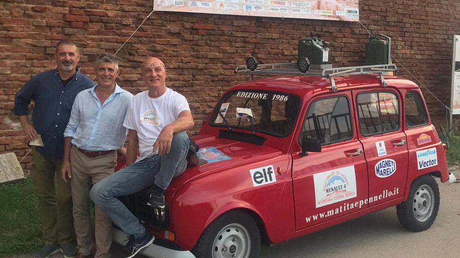Renault 4 che storia: a Livorno da tutta Italia al raduno dell’icona francese