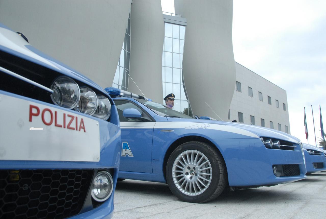 Sassari, due poliziotti sventano un suicidio