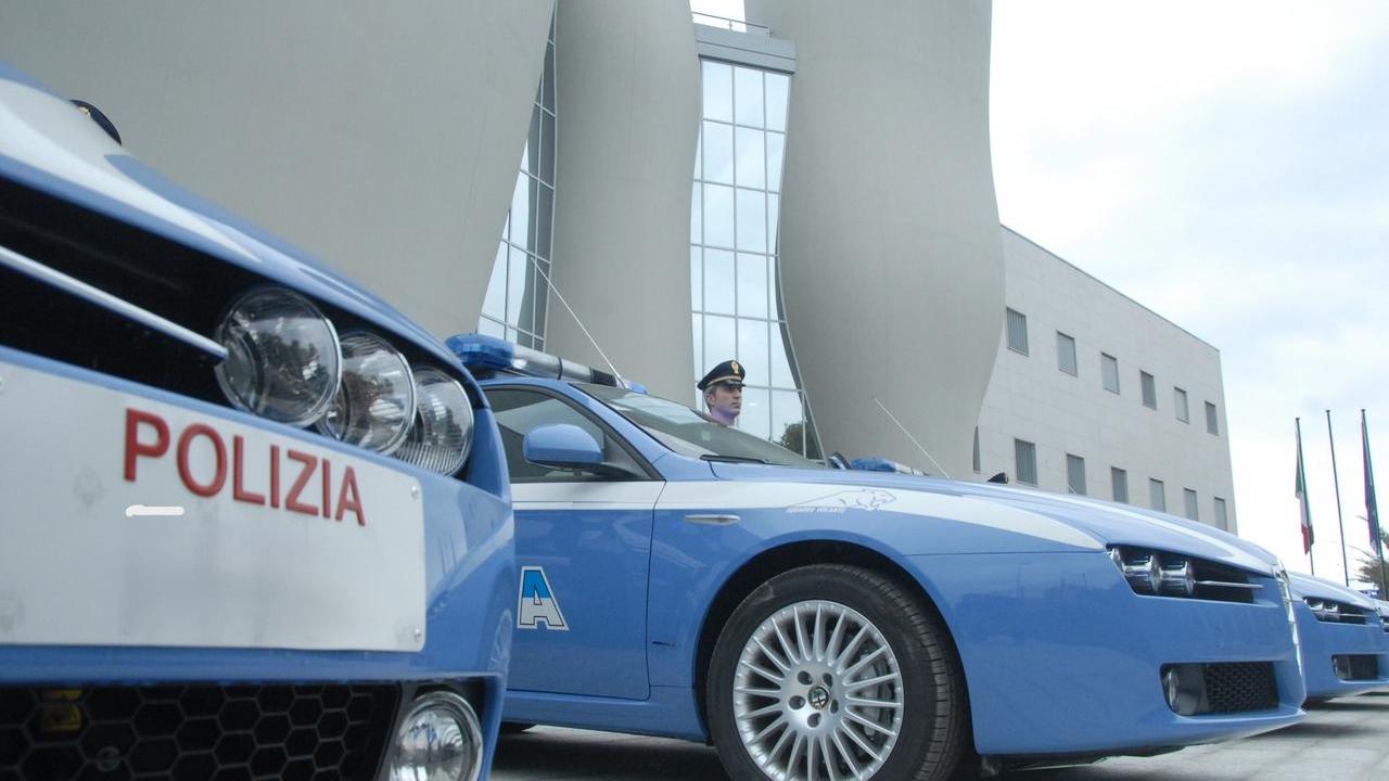 Sassari, due poliziotti sventano un suicidio