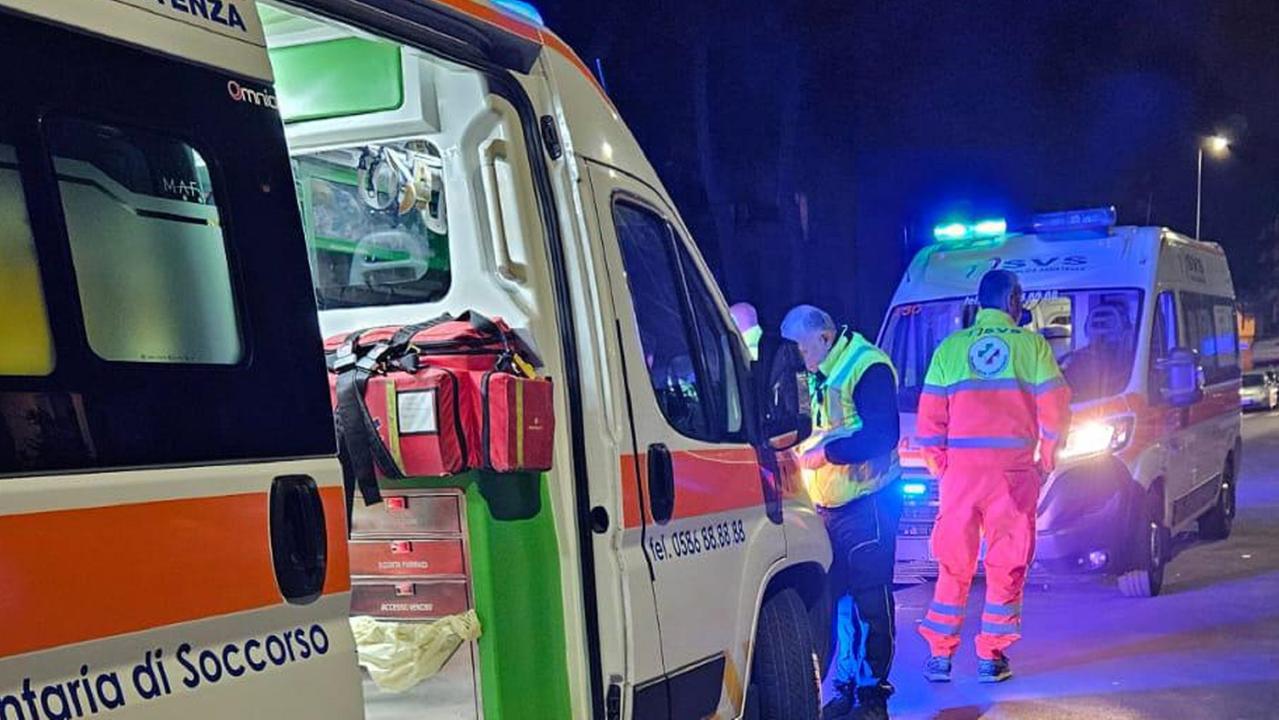 Soccorritori della Svs impegnati in un intervento con la polizia (foto d'archivio)