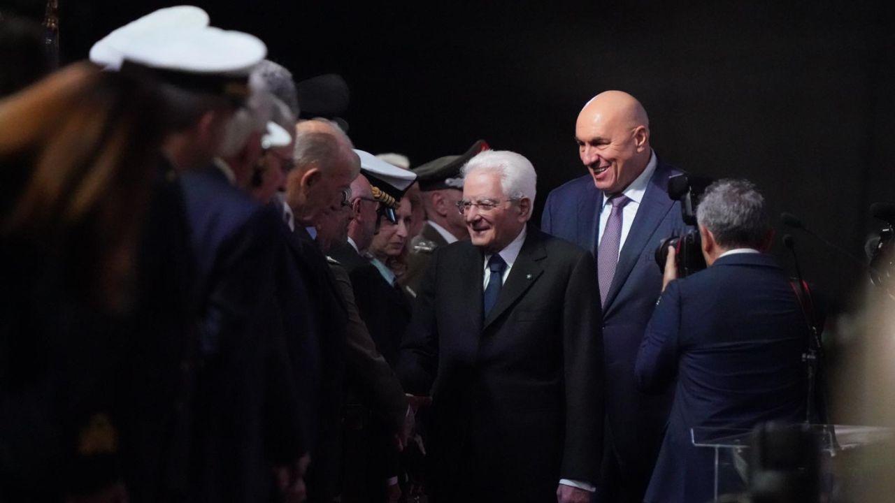Il presidente della Repubblica Mattarella col ministro Crosetto (foto Franco Silvi)