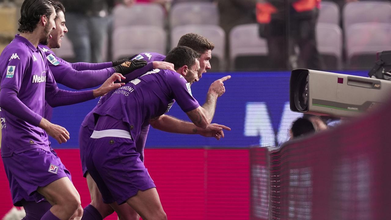 Fiorentina-Cagliari – Finisce così. La Fiorentina supera di misura il Cagliari 1-0