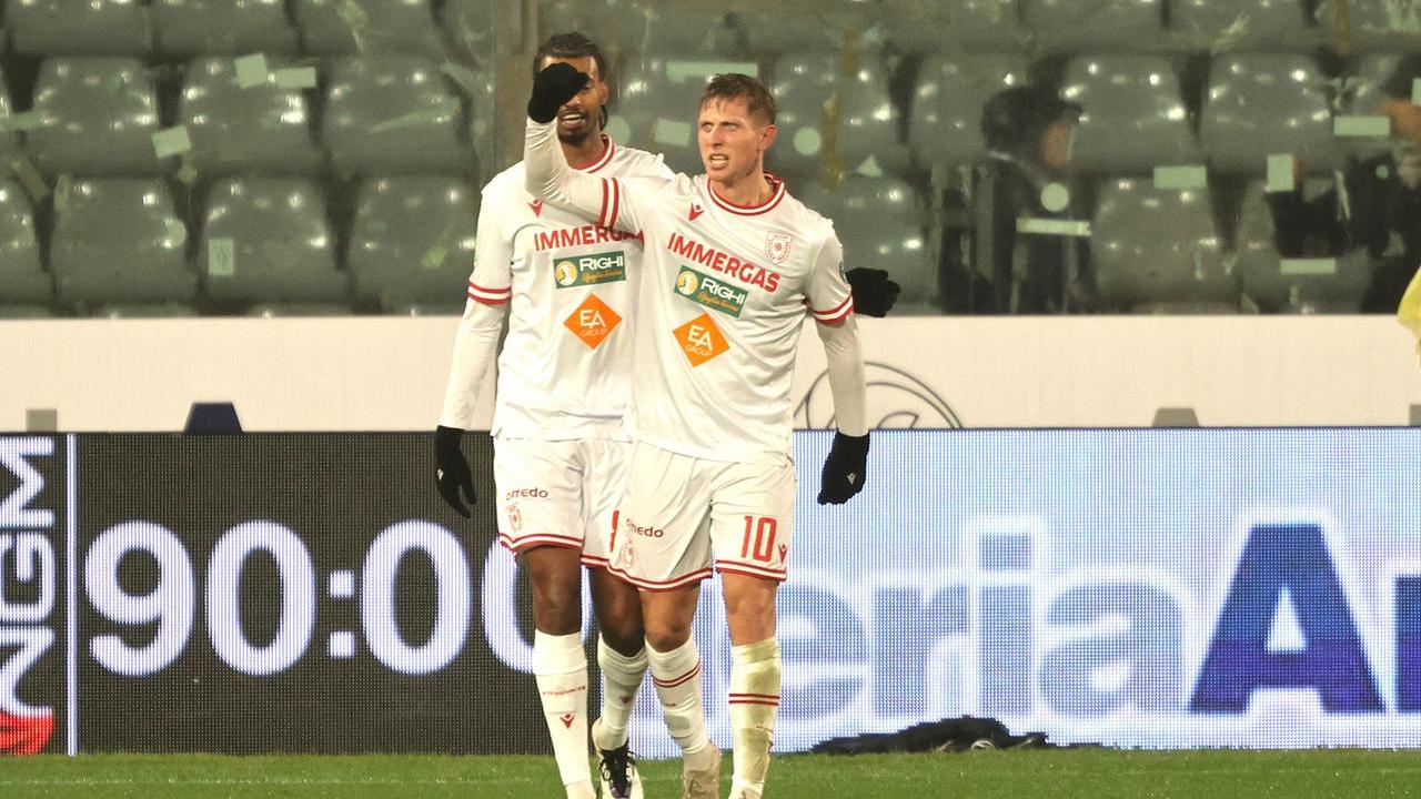 Cremona-Reggiana 0-2: Vergara e Vido stendono i grigiorossi