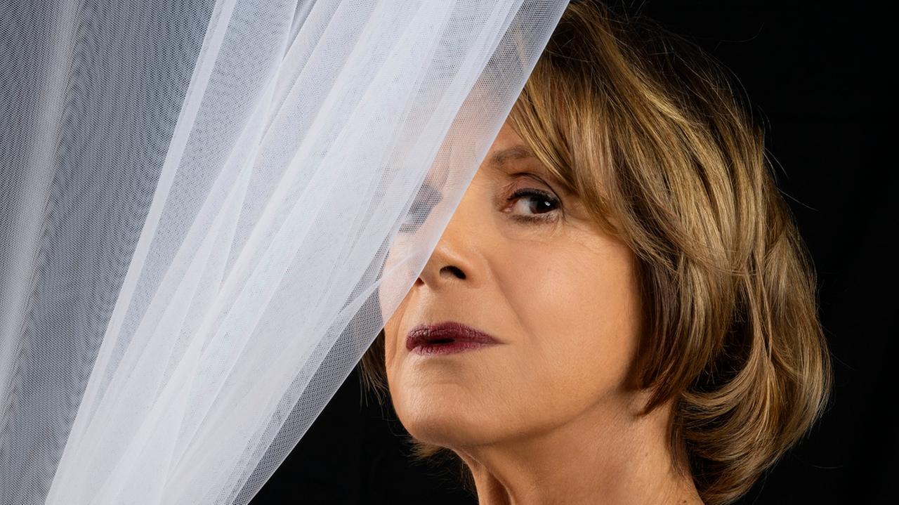 Costa, Pivetti, Decaro, Celentano ad Alghero si alza il sipario