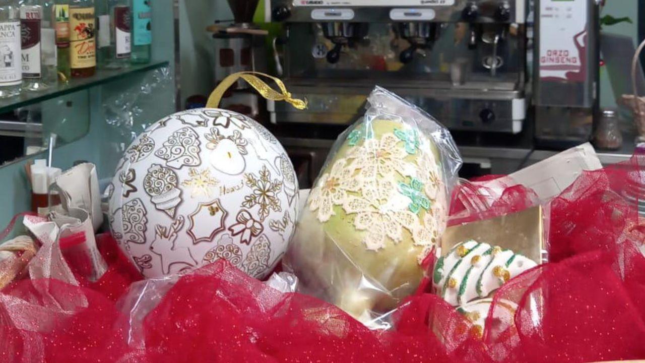Torna il “cesto sospeso” a Fornacette: doni di Natale per chi è in difficoltà. Come partecipare