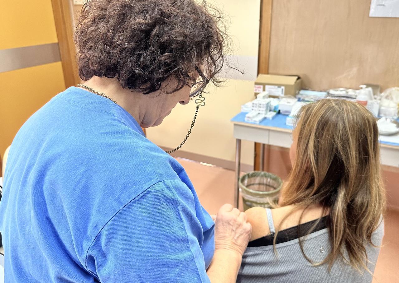 Influenza, in Gallura 12mila vaccinazioni: prosegue la campagna dell’Asl