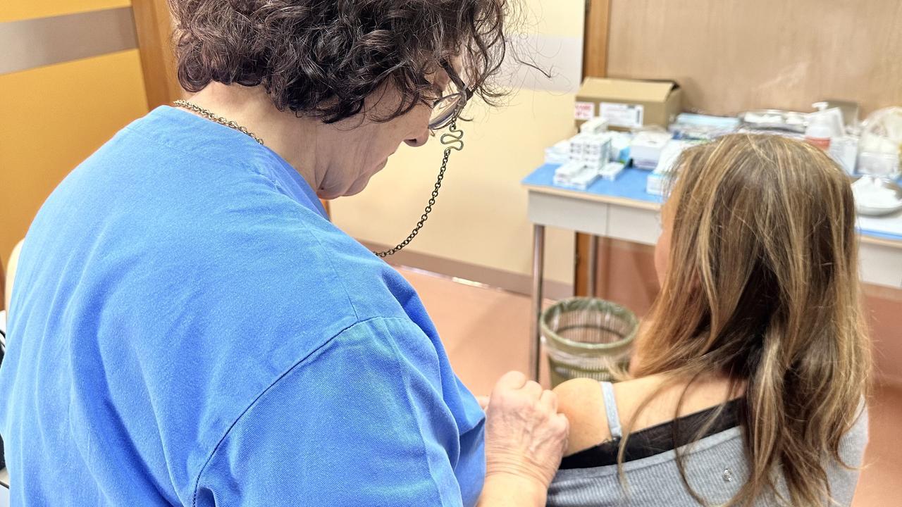 Influenza, in Gallura 12mila vaccinazioni: prosegue la campagna dell’Asl