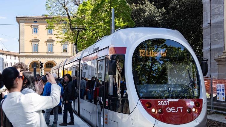 Firenze, tram per il centro: corsa contro il tempo per il via entro Natale