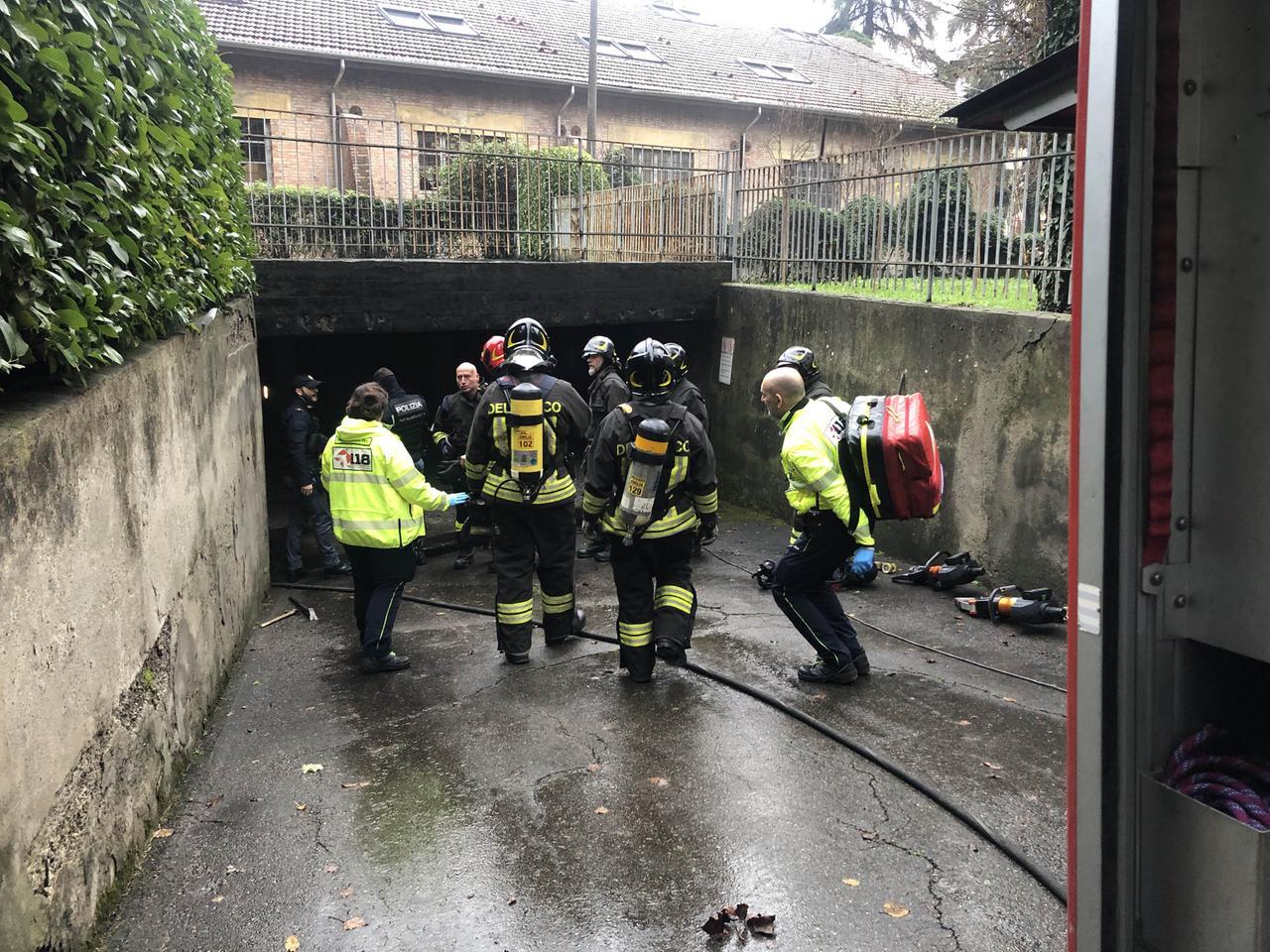 Incendio nel tunnel di un garage: ipotesi di un bivacco