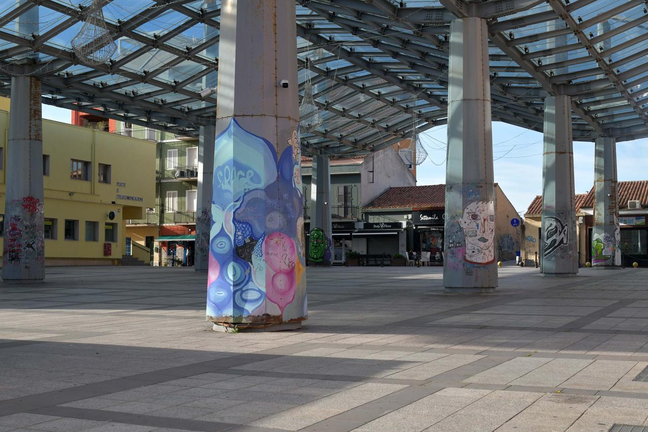 Olbia, il sindaco Nizzi: «Via le panchine, non torno indietro»